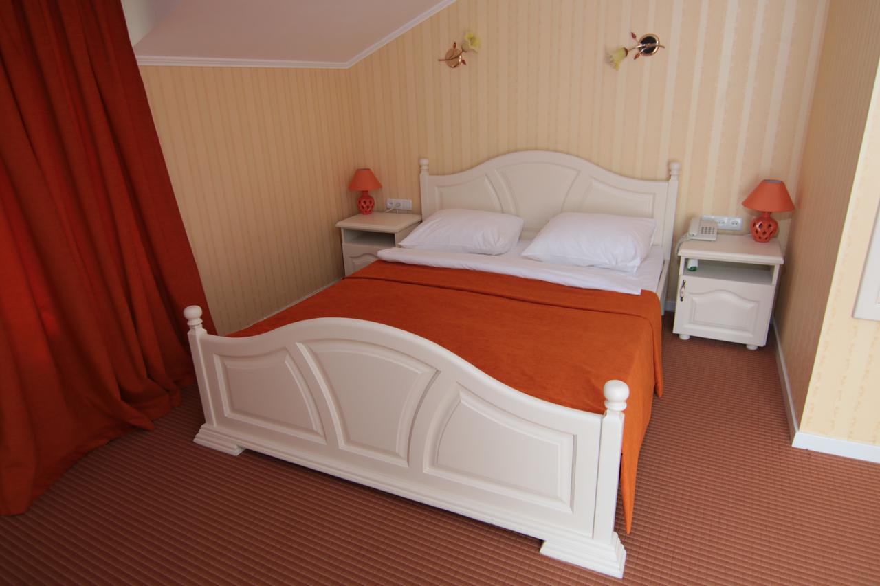 Chervona Kalina Hotell Kiev Eksteriør bilde